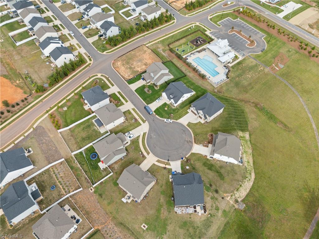 property viewer photo 42