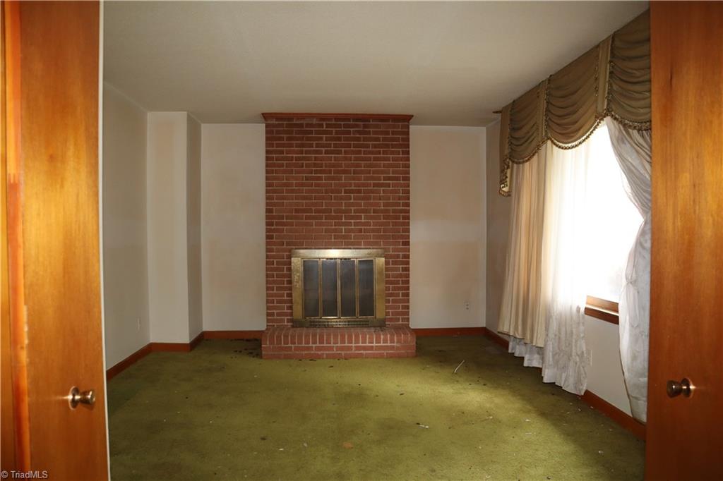 property viewer photo 2