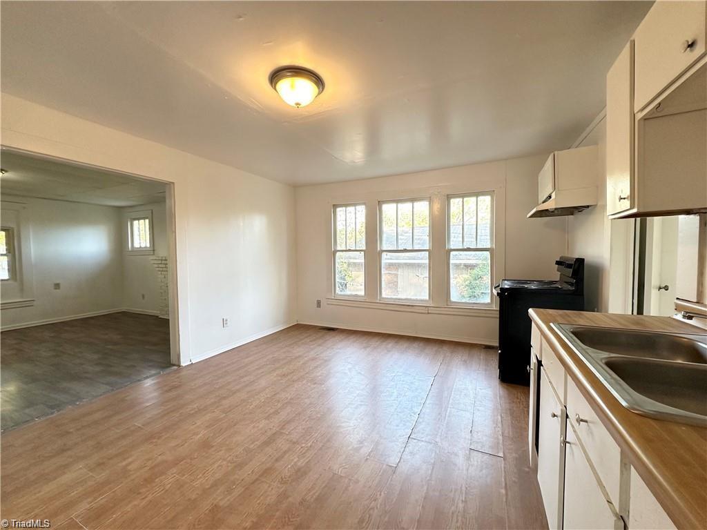 property viewer photo 3