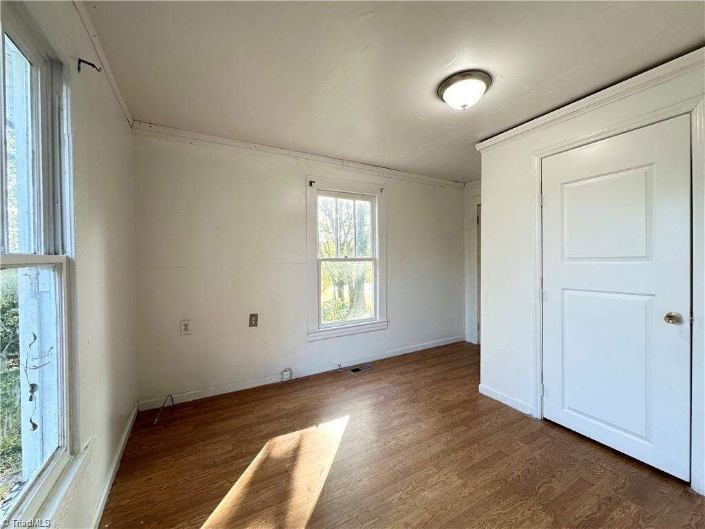 property viewer photo 5