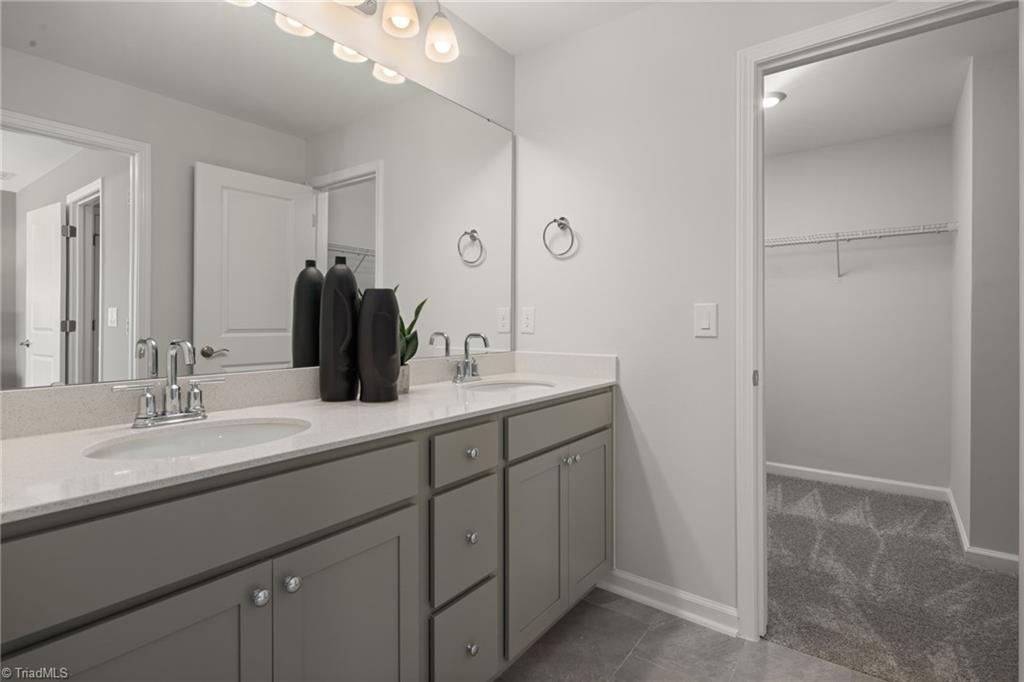 property viewer photo 11