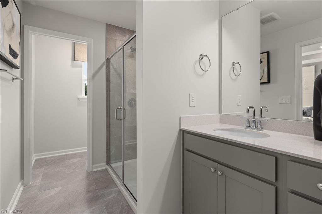 property viewer photo 13