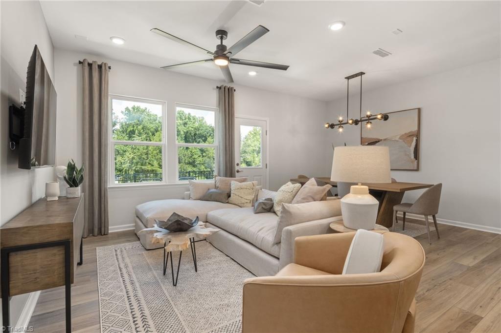 property viewer photo 7