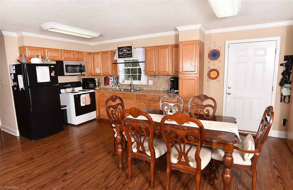 property viewer photo 10