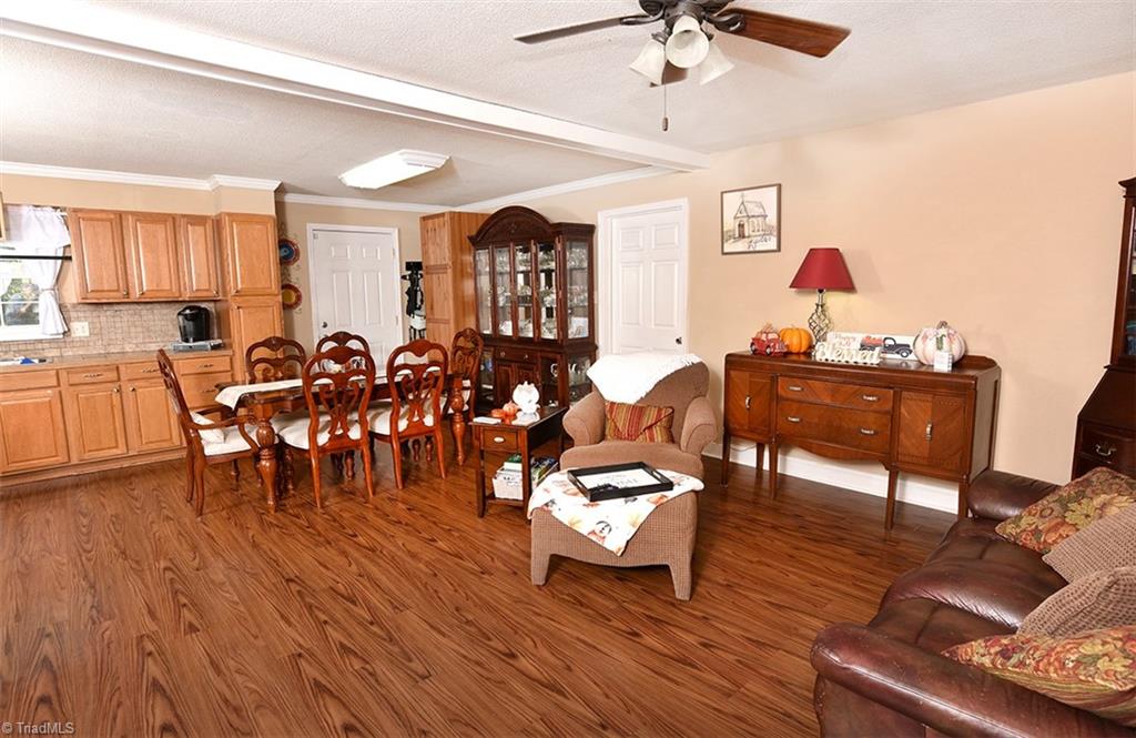 property viewer photo 11