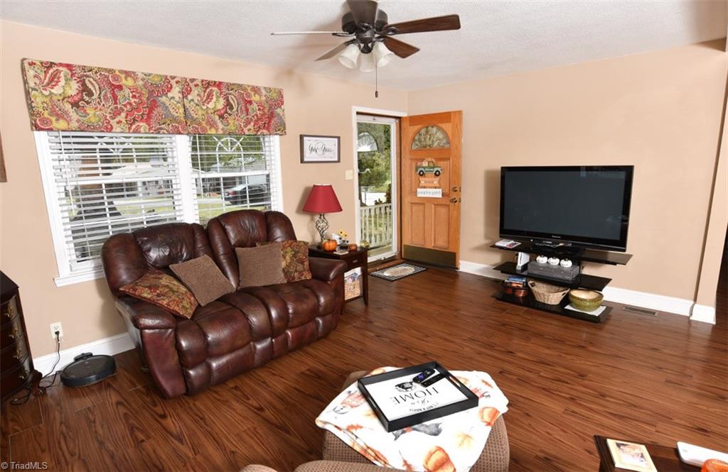 property viewer photo 12