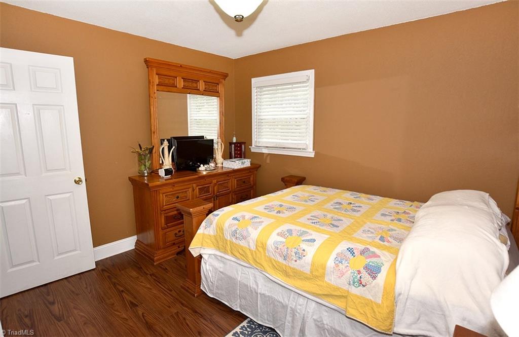 property viewer photo 15
