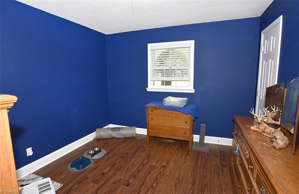 property viewer photo 18