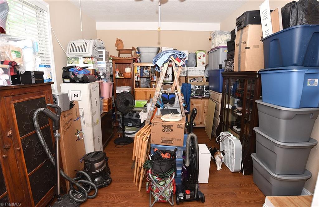 property viewer photo 21