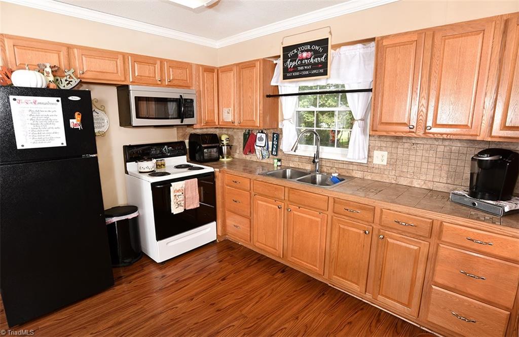 property viewer photo 8