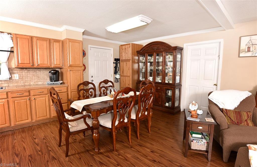 property viewer photo 9