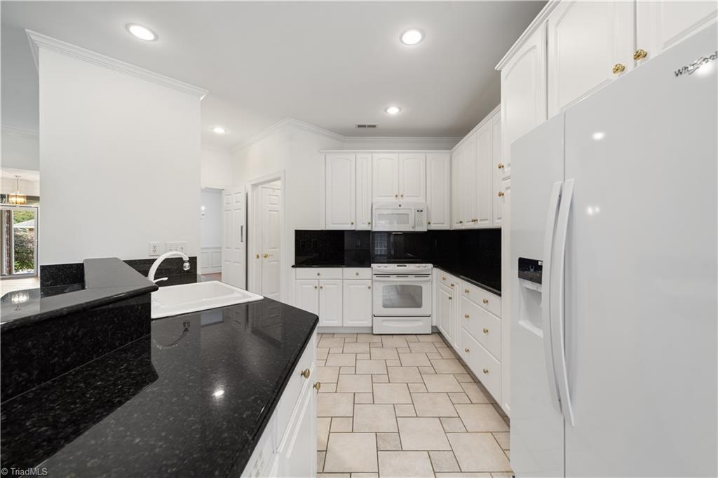 property viewer photo 12