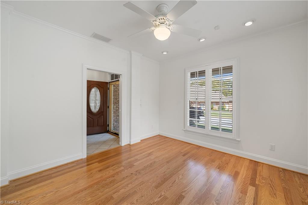 property viewer photo 25