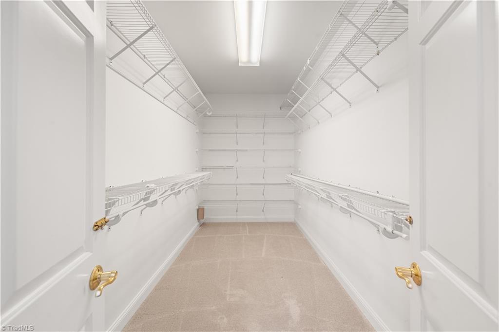 property viewer photo 31