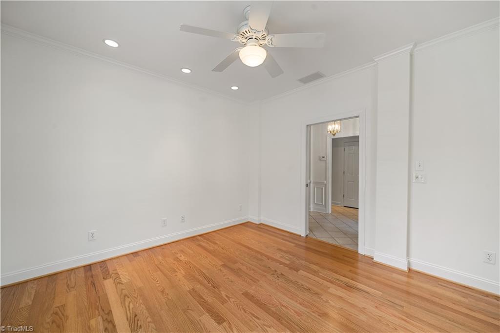 property viewer photo 32