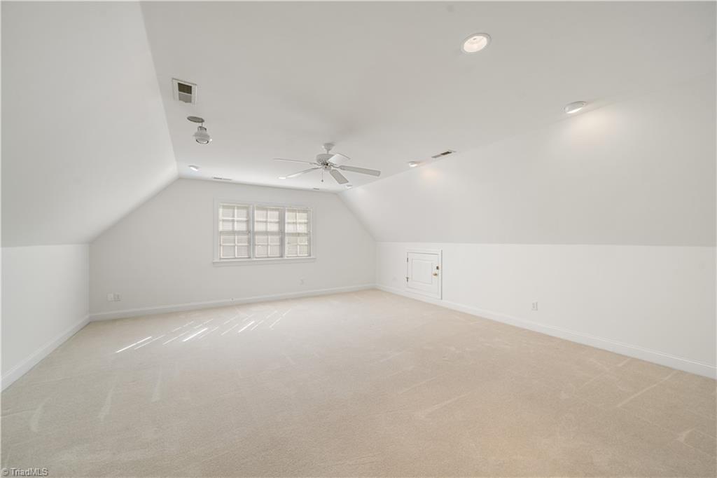 property viewer photo 39