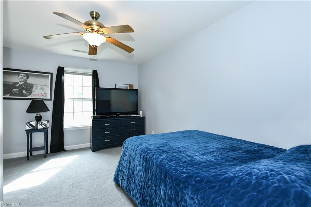 property viewer photo 10