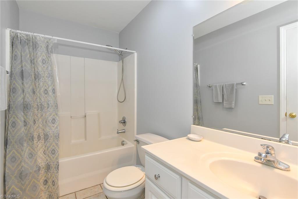 property viewer photo 16