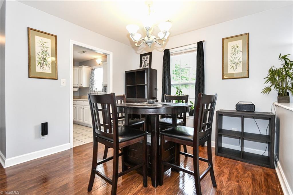 property viewer photo 4