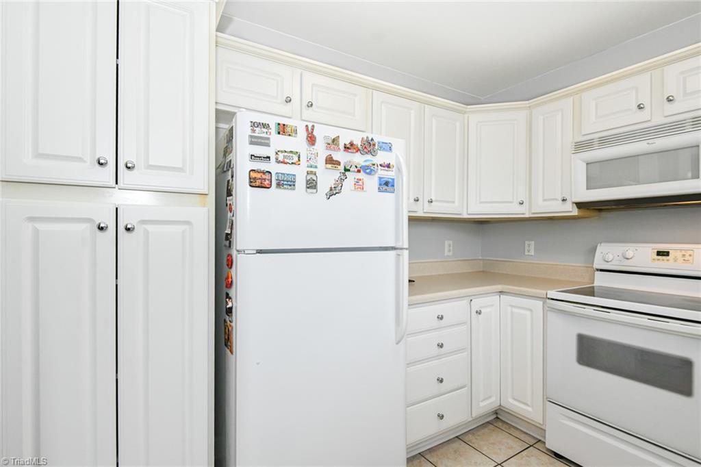 property viewer photo 6