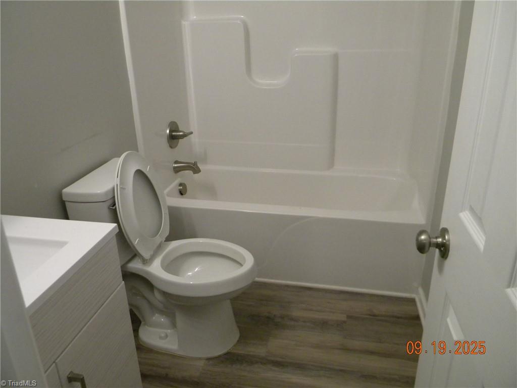 property viewer photo 12