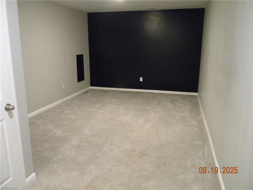 property viewer photo 16