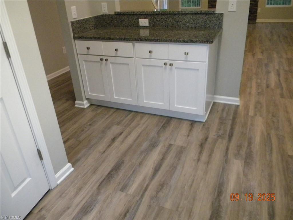 property viewer photo 8