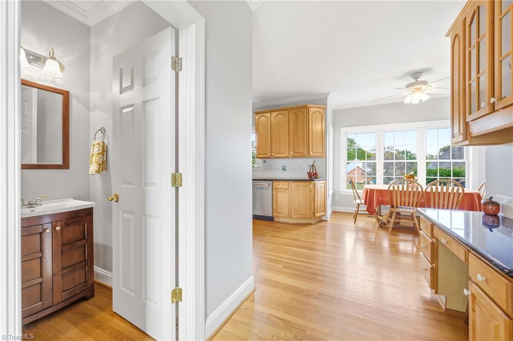 property viewer photo 16