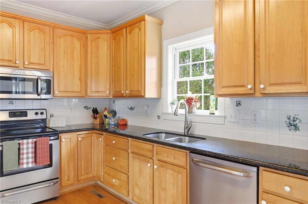 property viewer photo 19