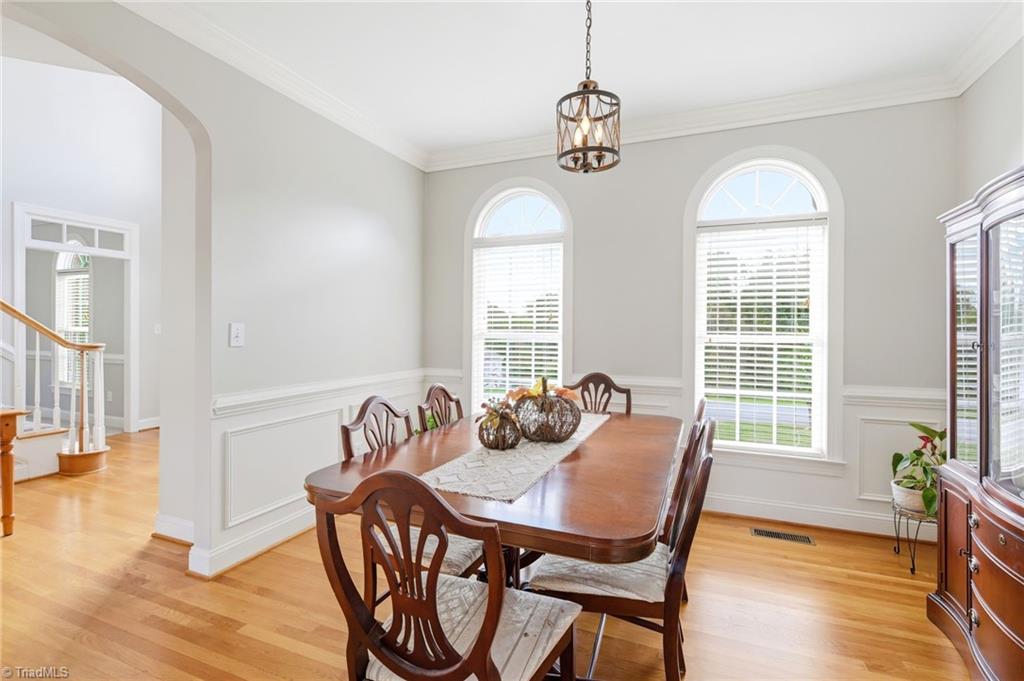 property viewer photo 2
