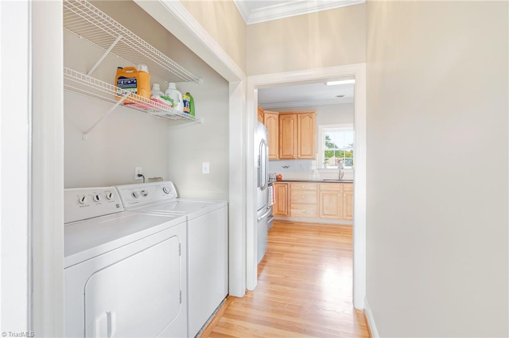 property viewer photo 30