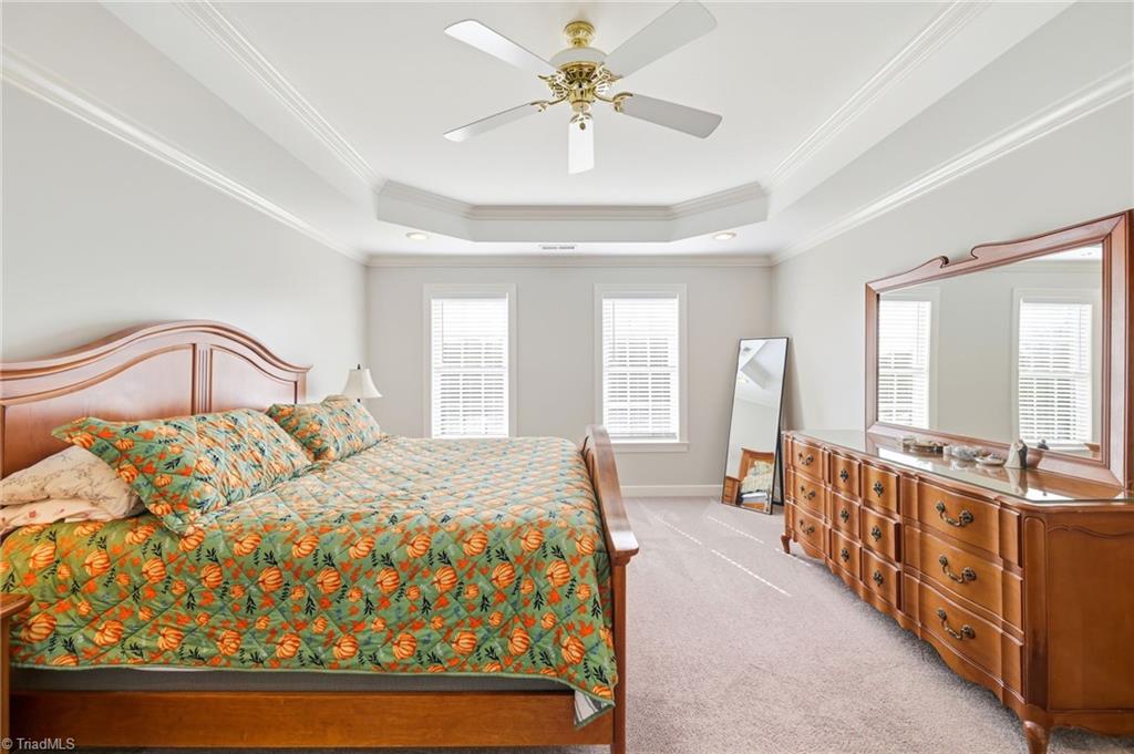 property viewer photo 35