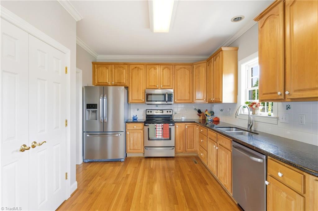 property viewer photo 8