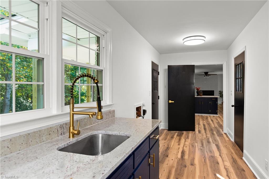 property viewer photo 11