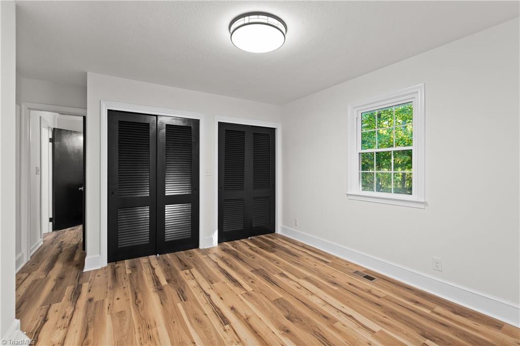 property viewer photo 20