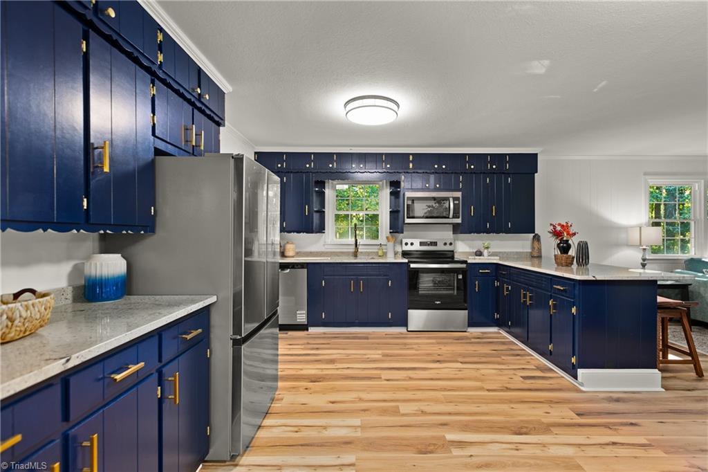 property viewer photo 4