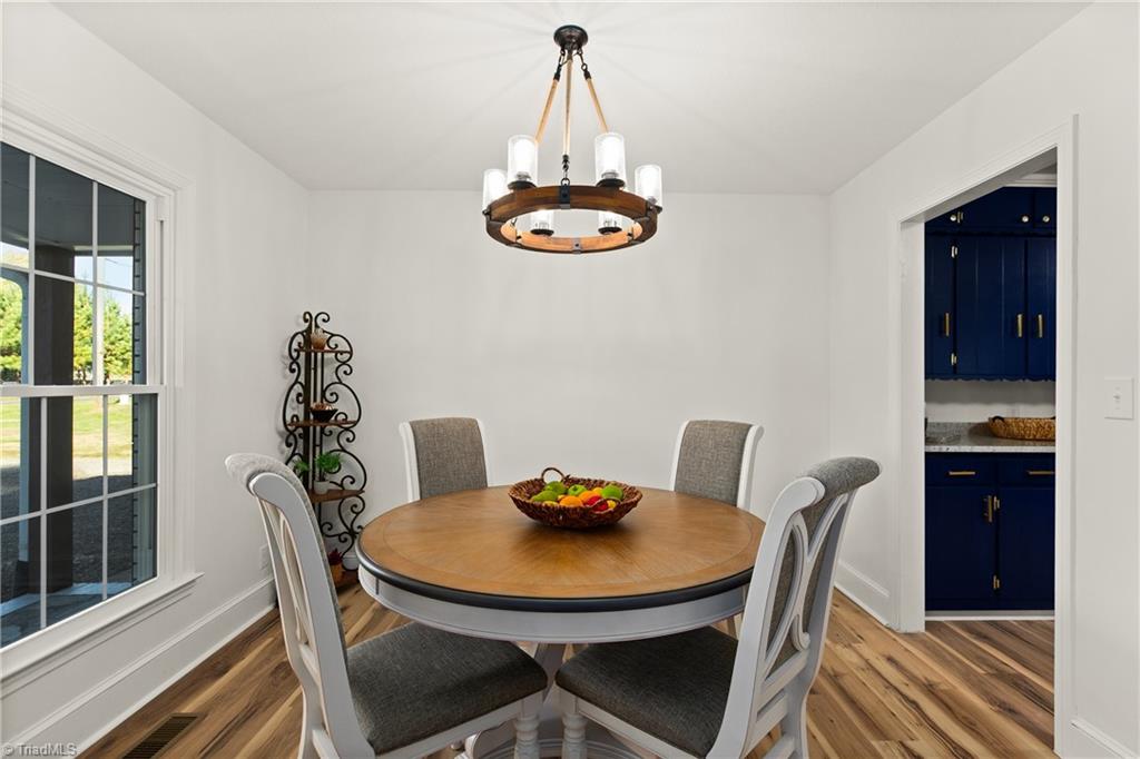 property viewer photo 6
