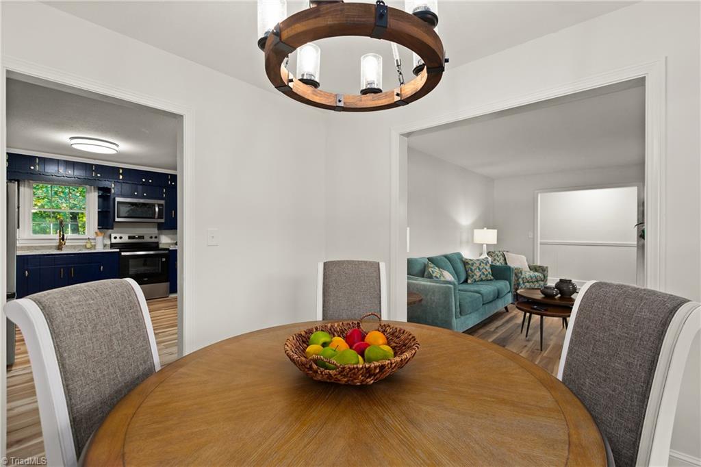 property viewer photo 7