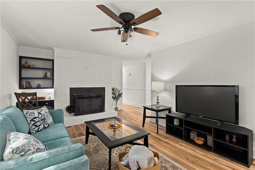 property viewer photo 9