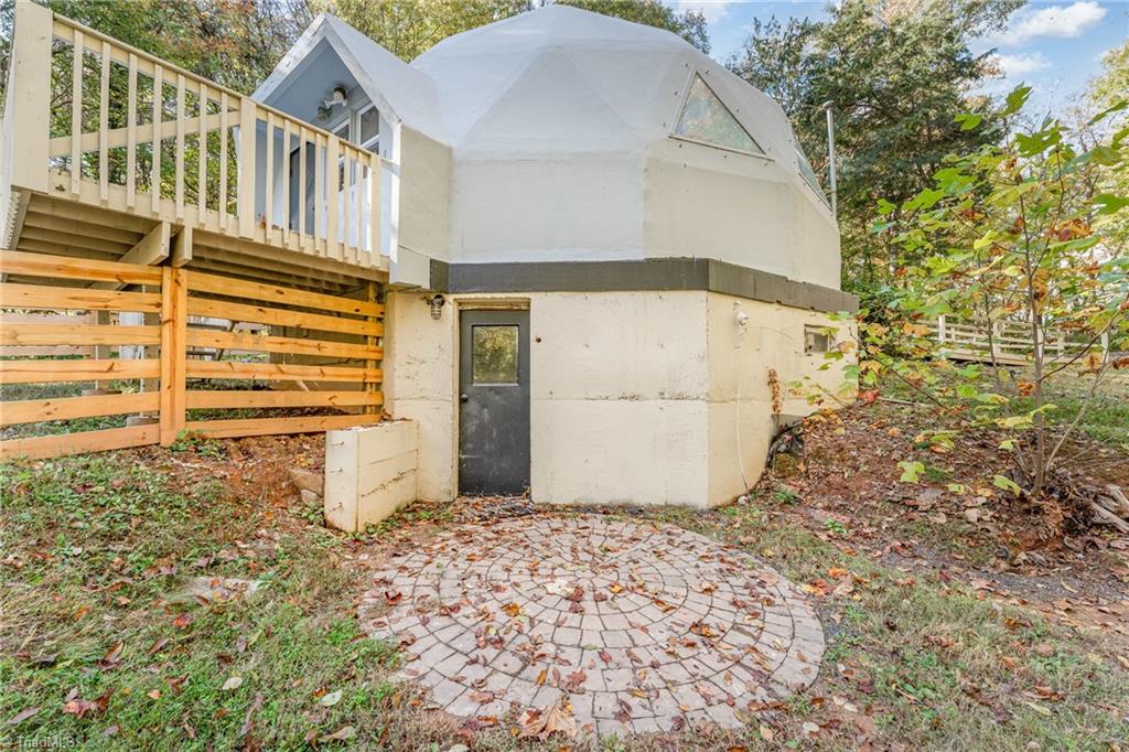 main property photo 38
