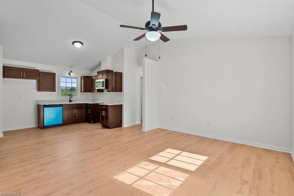property viewer photo 12