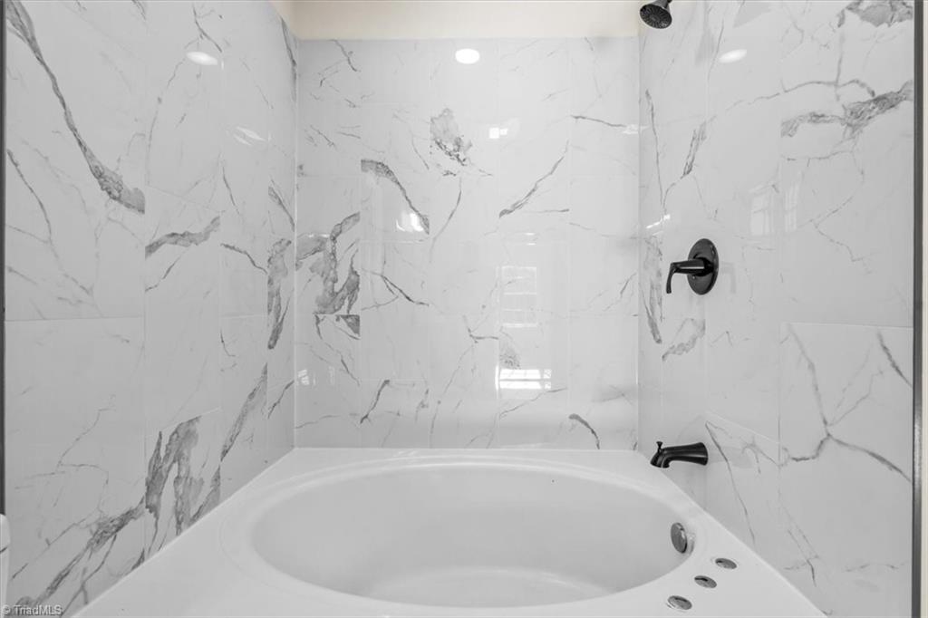 property viewer photo 20