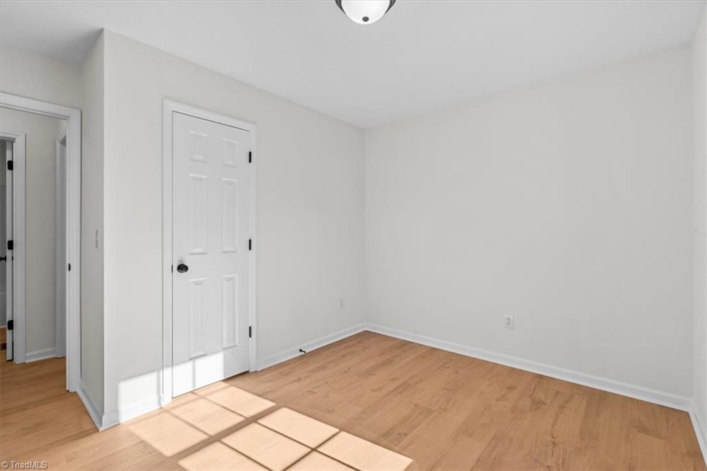 property viewer photo 22