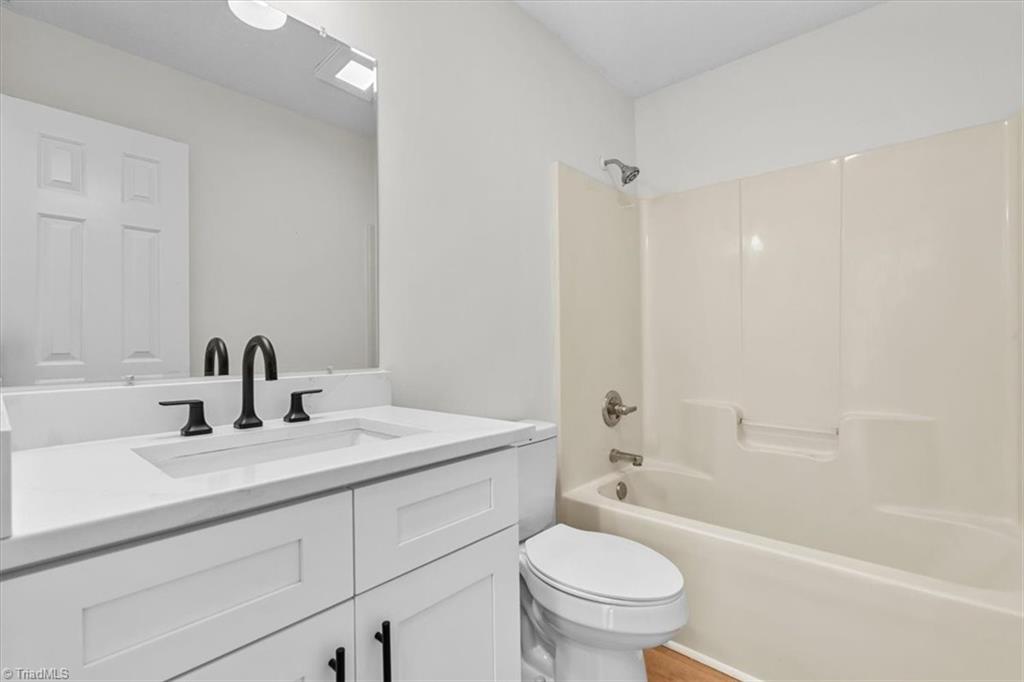 property viewer photo 27