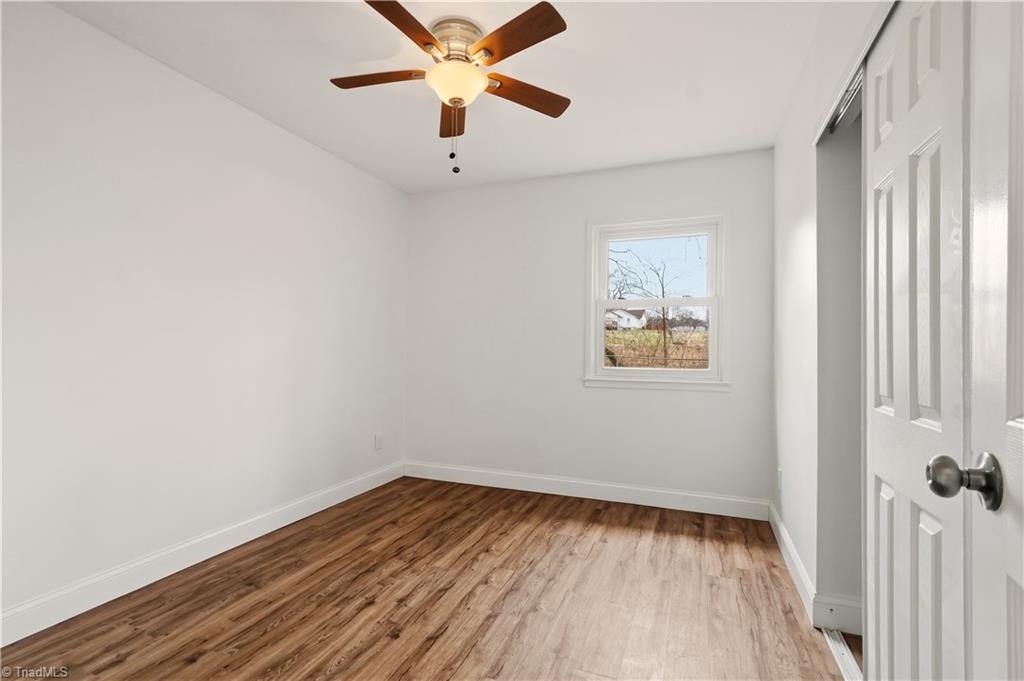 property viewer photo 15