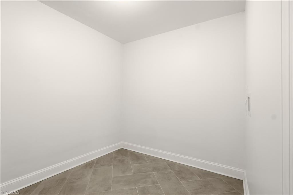 property viewer photo 27