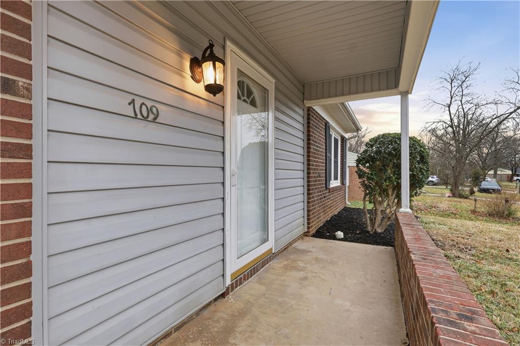 property viewer photo 3