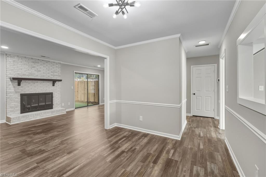 property viewer photo 12