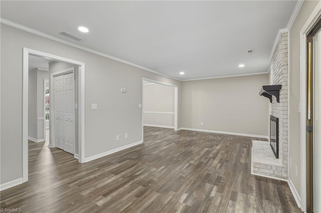 property viewer photo 13