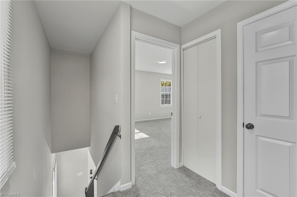 property viewer photo 24